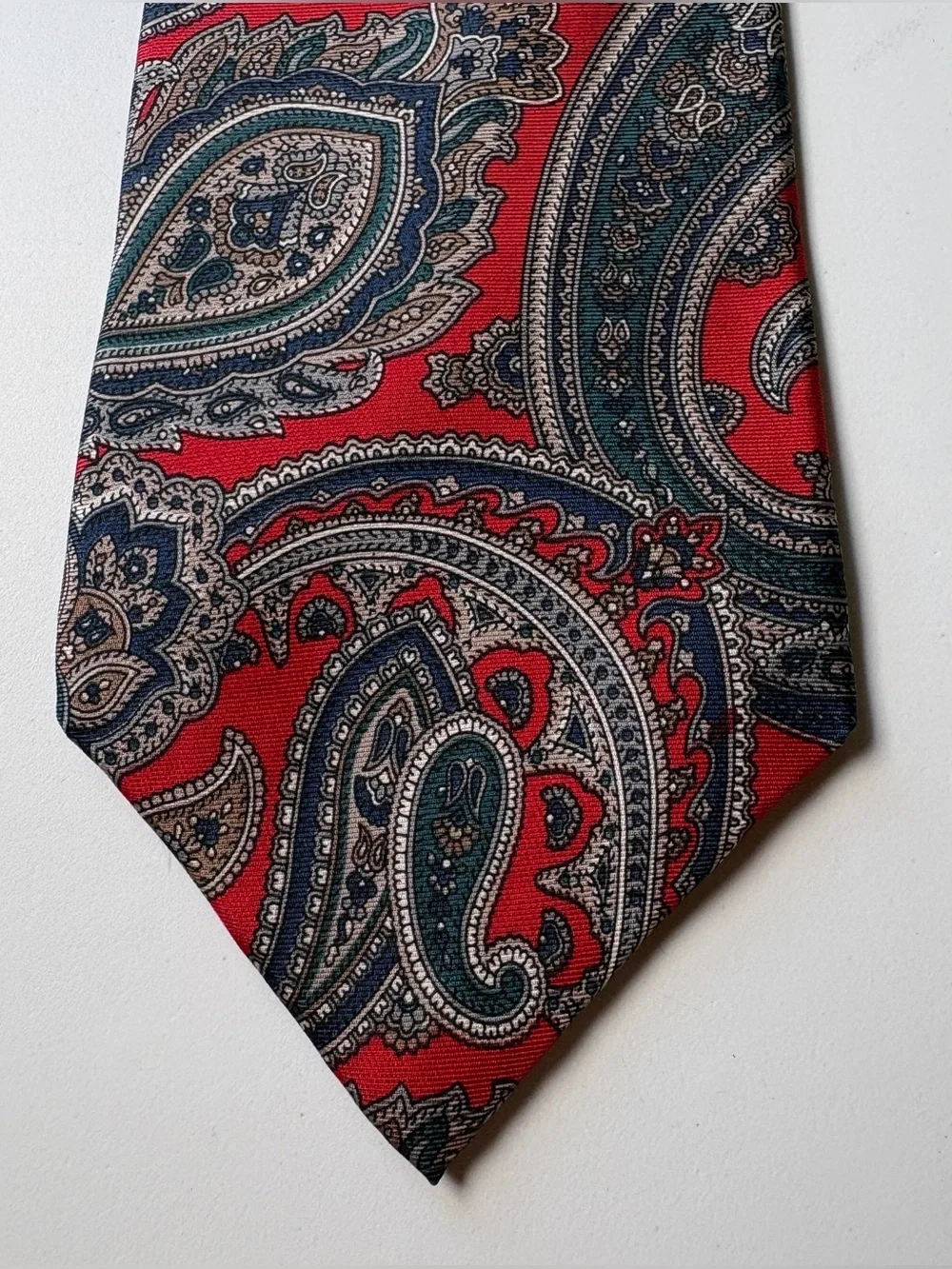 Mark Alexander 100% Silk Tie Extra Long XL Red Teal Blue Paisley Vintage